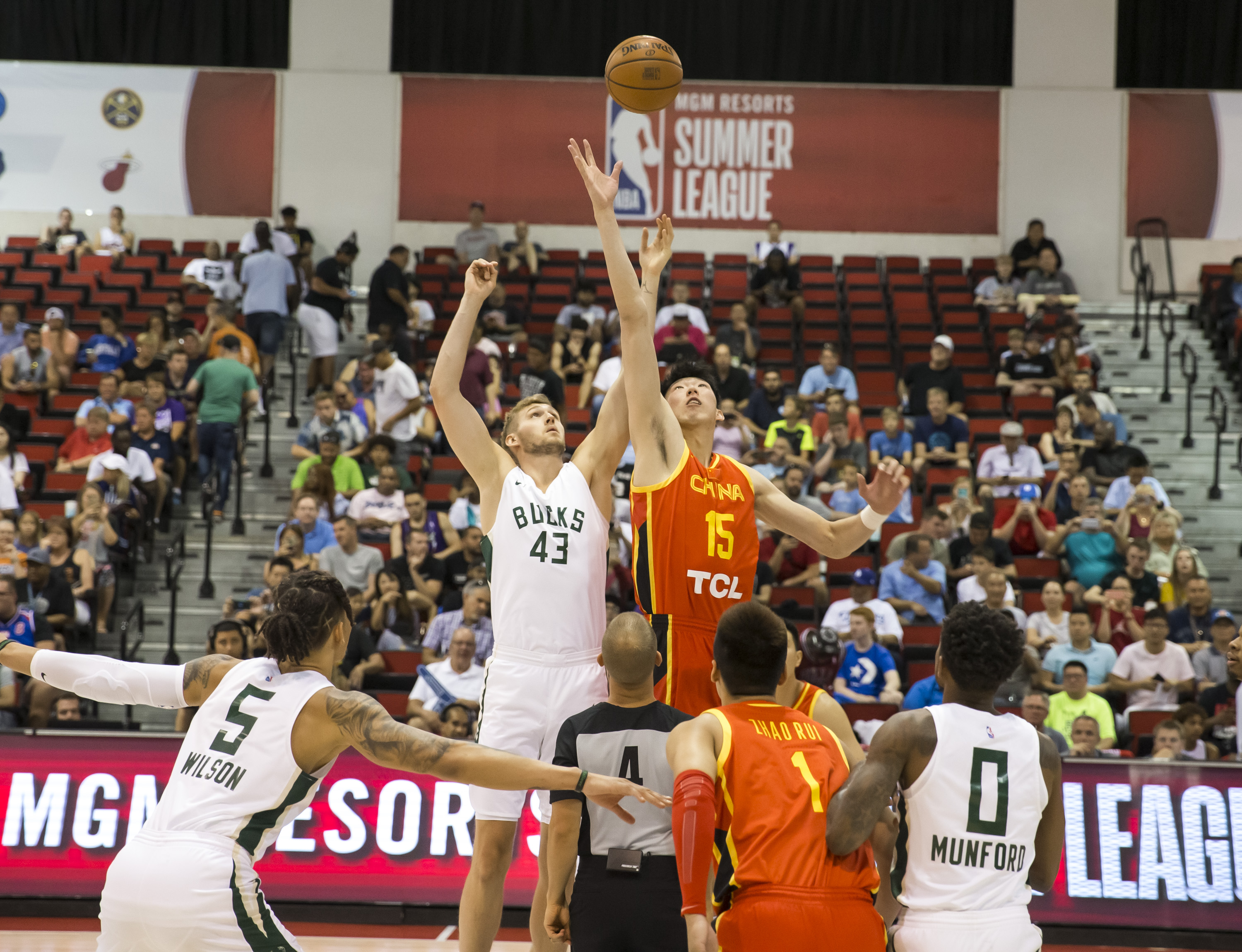 但在50米 但在50米