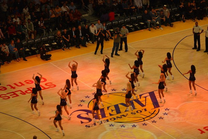 了更多荣耀 了更多荣耀